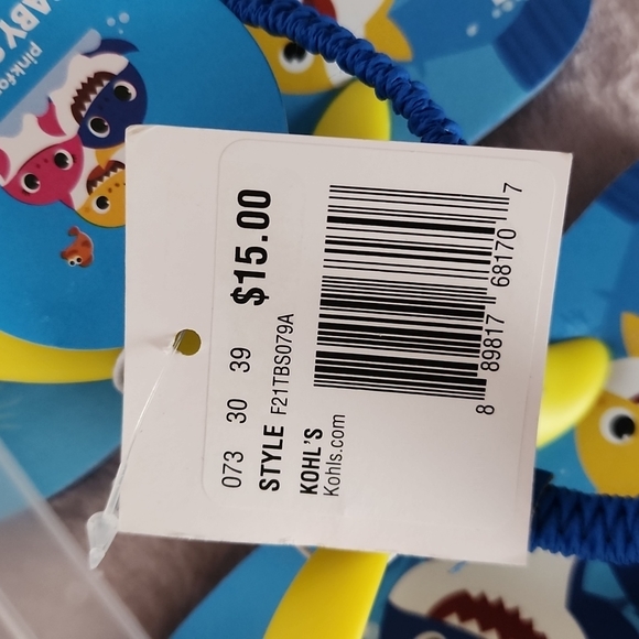 Toddler boy Baby Shark Flip Flops Brand New - Picture 6 of 10